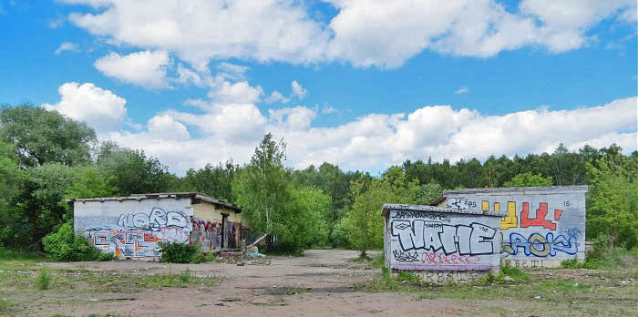заброшенные строения