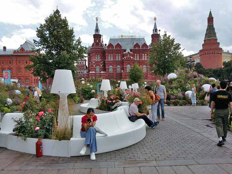 отдых меж цветов