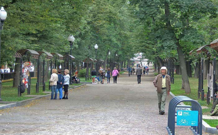 аллея бульвара