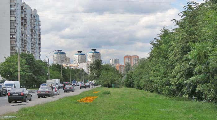дома на бульваре